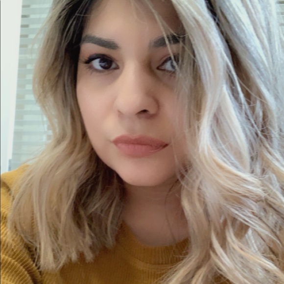 Meet your Posher, Edith - Picture 1 of 1